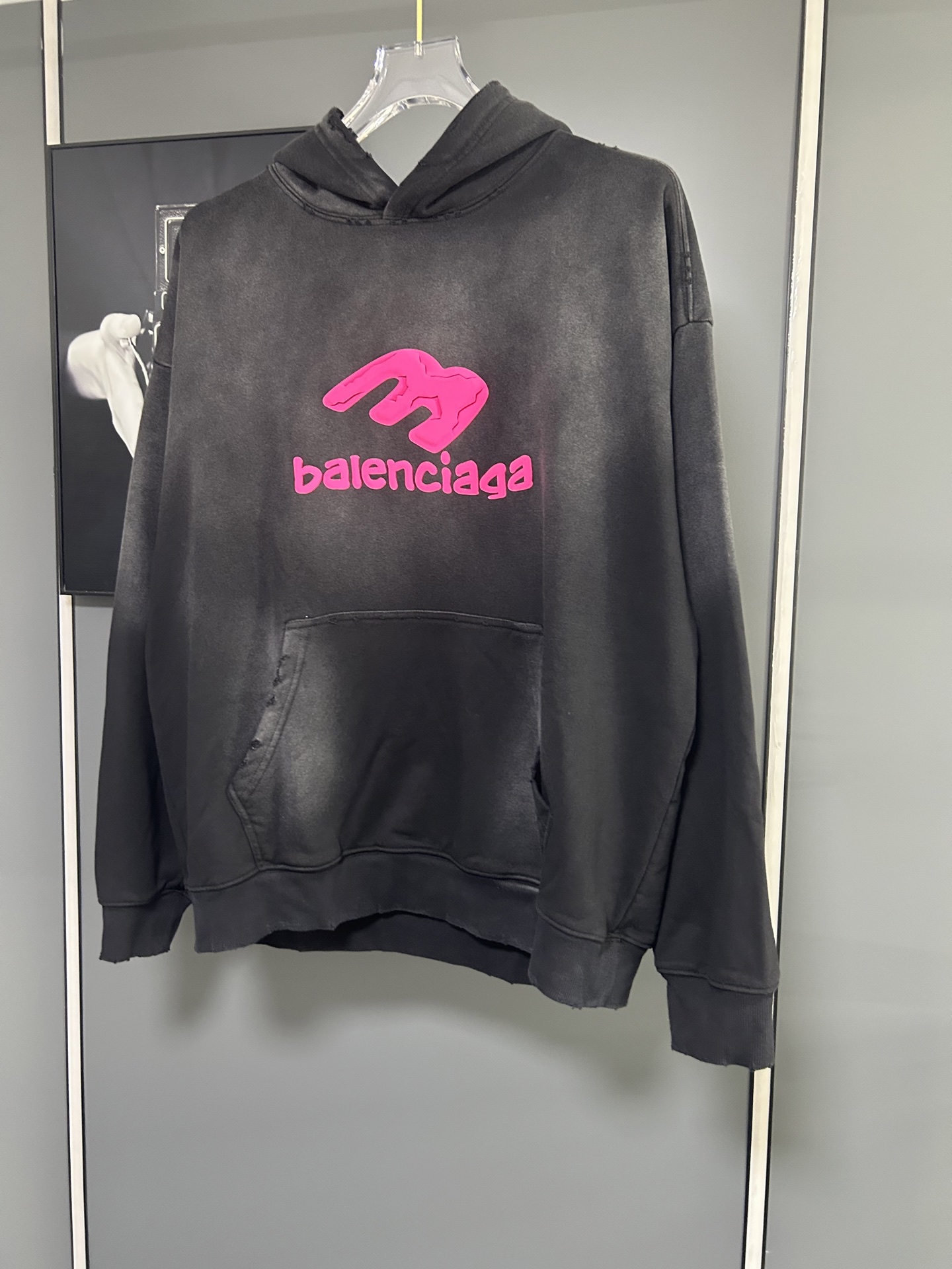 New Arrival Washed & Distressed Pink Sweatshirt with 3D Rubber-printed Logo