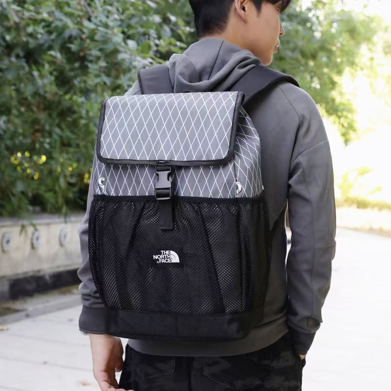 Street Fashion Large-Capacity Casual Backpack