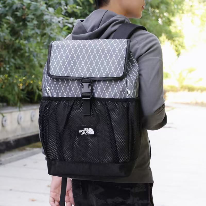 Street Fashion Large-Capacity Casual Backpack