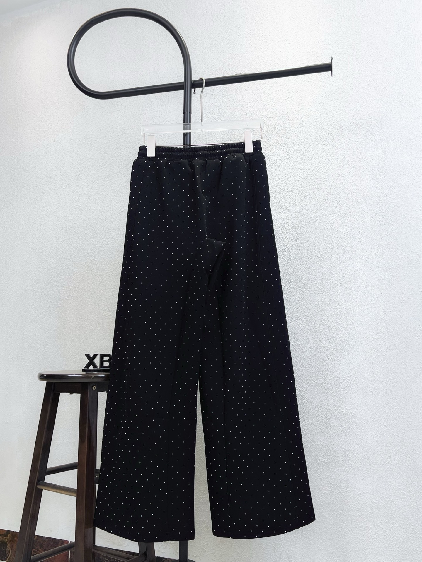 GOOD full-diamond small lettered straight-leg sweatpants
