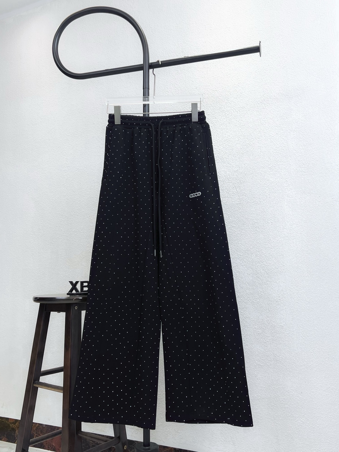 GOOD full-diamond small lettered straight-leg sweatpants