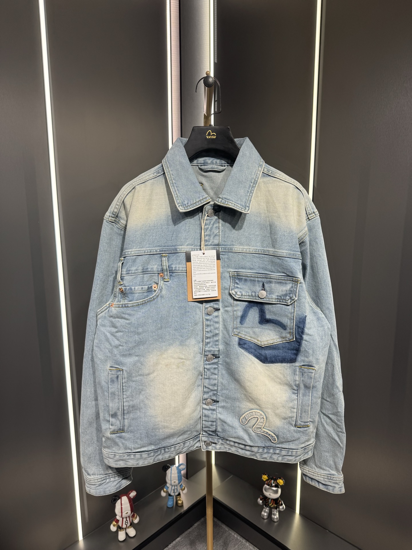 2025 Multi-pocket seagull print denim jacket
