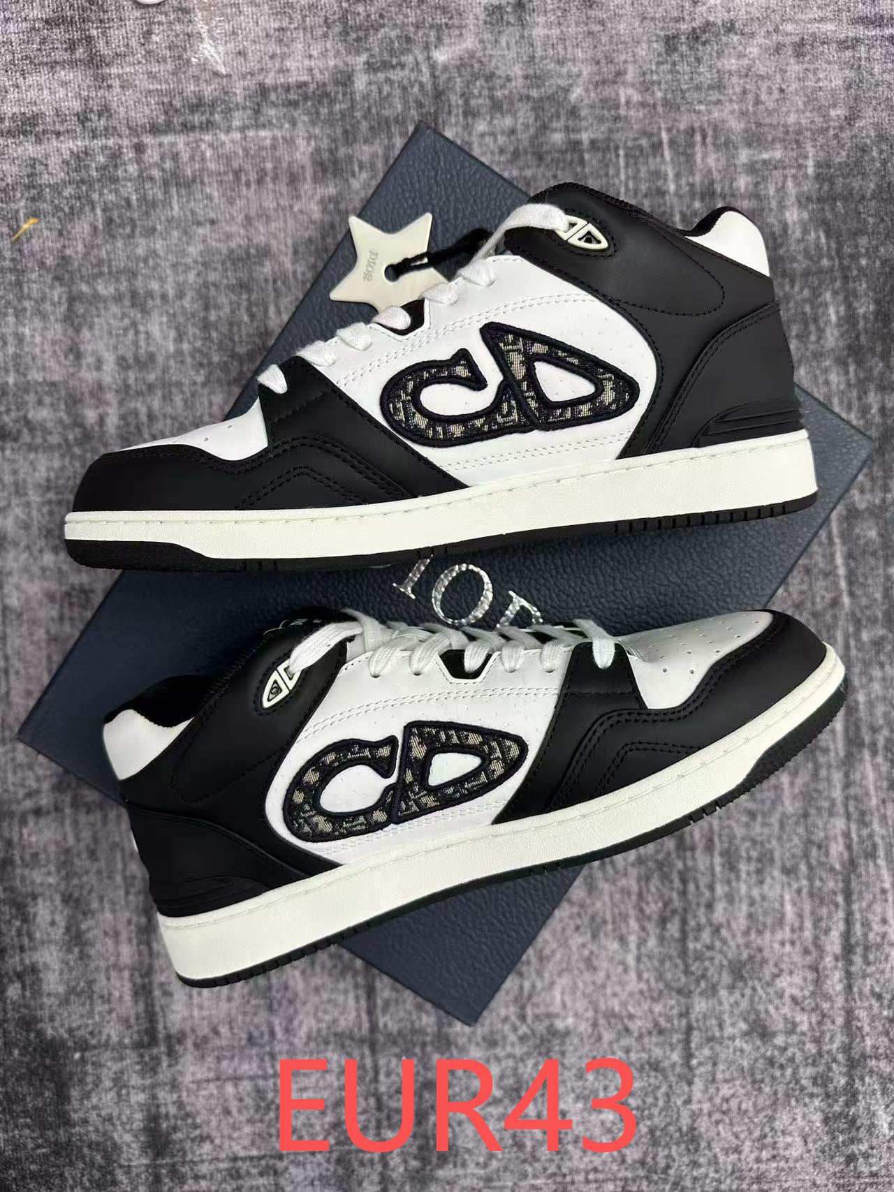 1:1 sneakers on sale