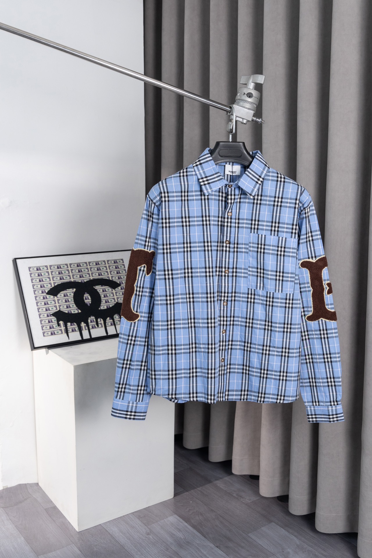 Blue pomelo labeled striped shirt