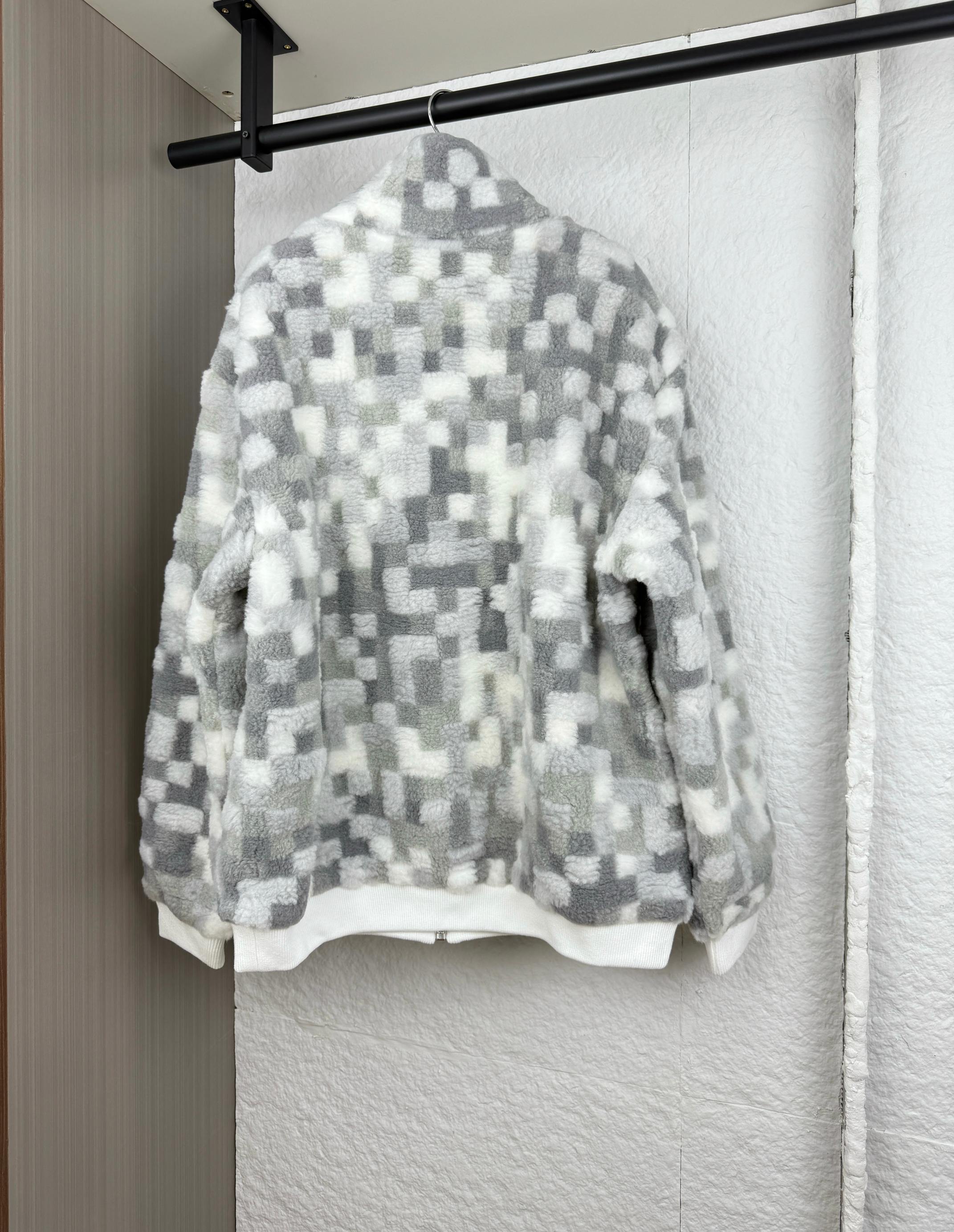 Block-color lambskin jacket