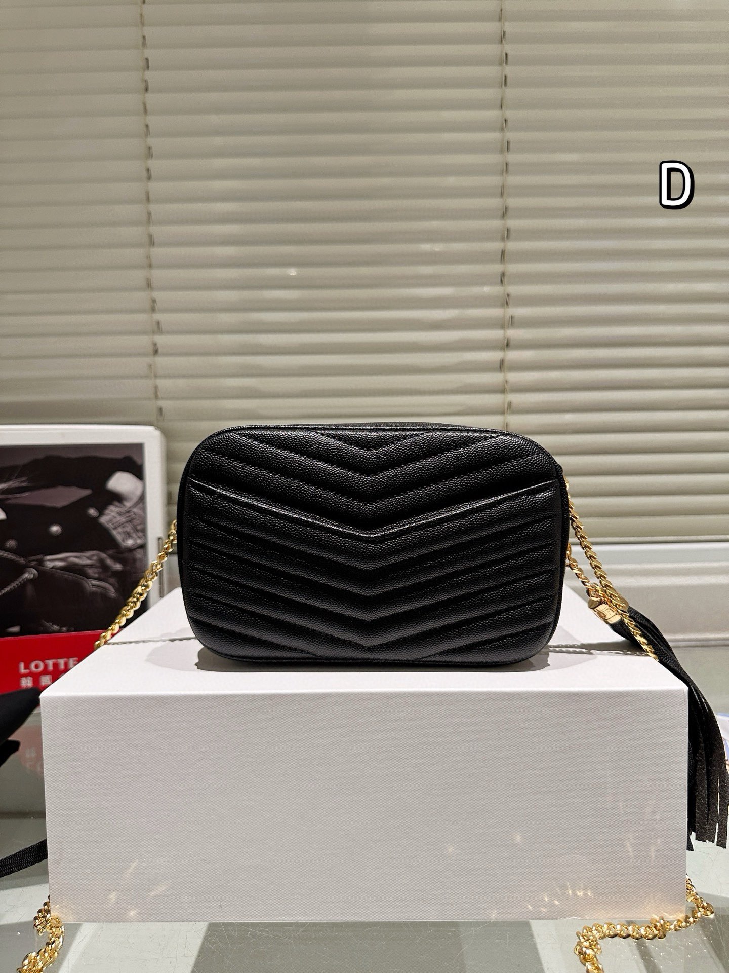 Classic all black handbag