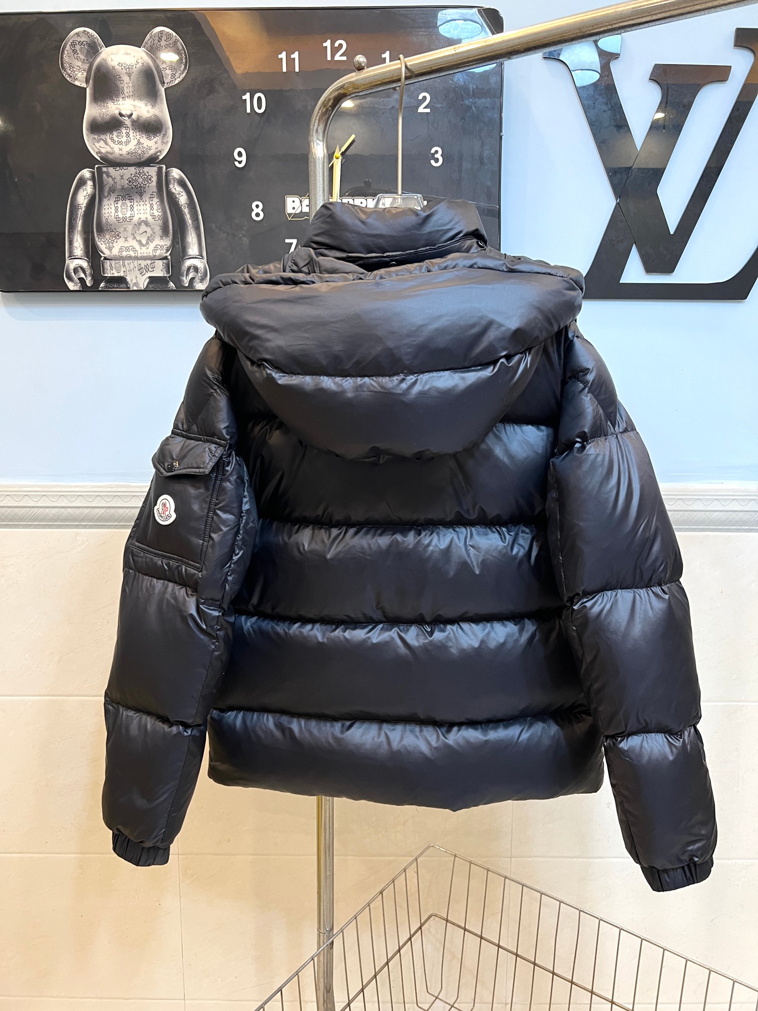 1:1 new arrival m0ncler down jacket color black