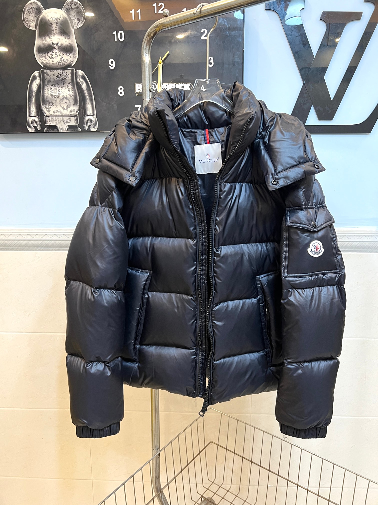 1:1 new arrival m0ncler down jacket color black