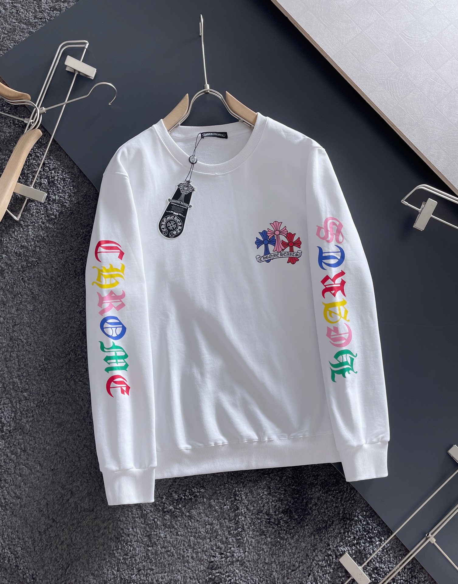 Long-sleeved hoodies for both men and women in autumn and winter