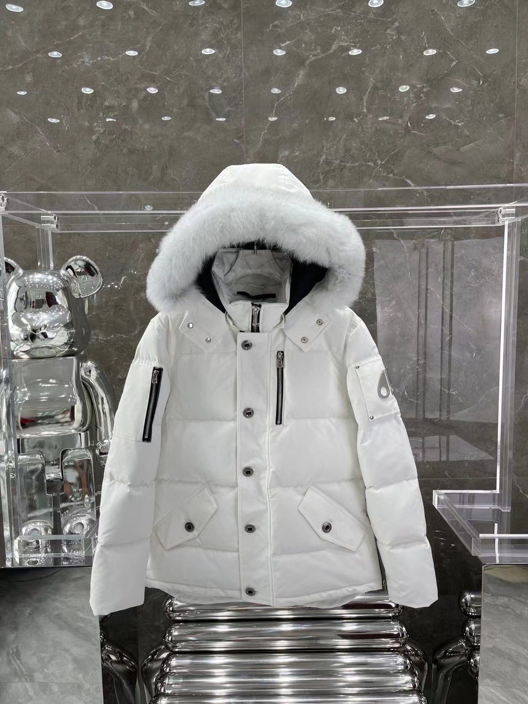 MK thick and cozy fitted down jacket  white