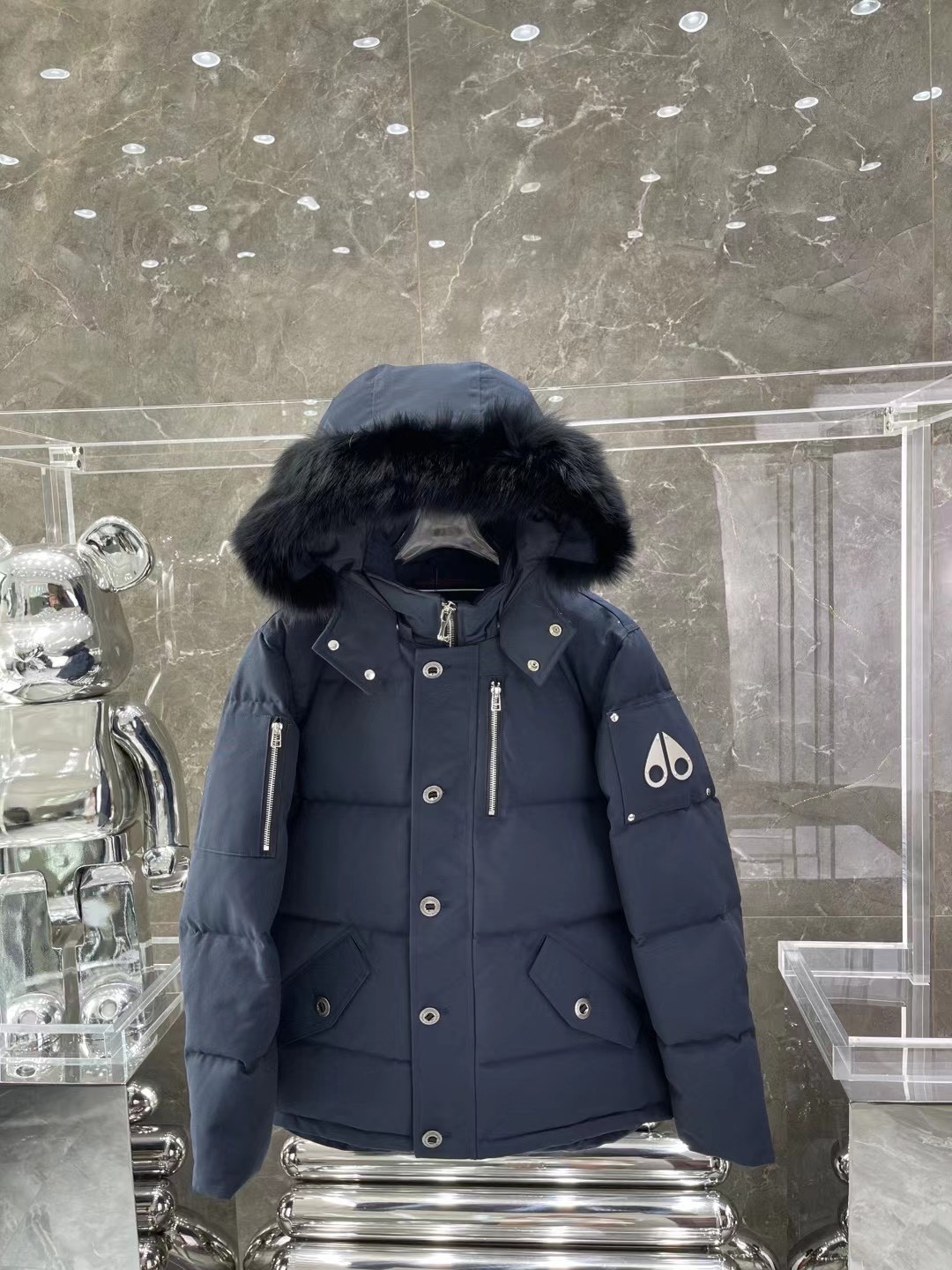 MK thick and cozy fitted down jacket  navy blue
