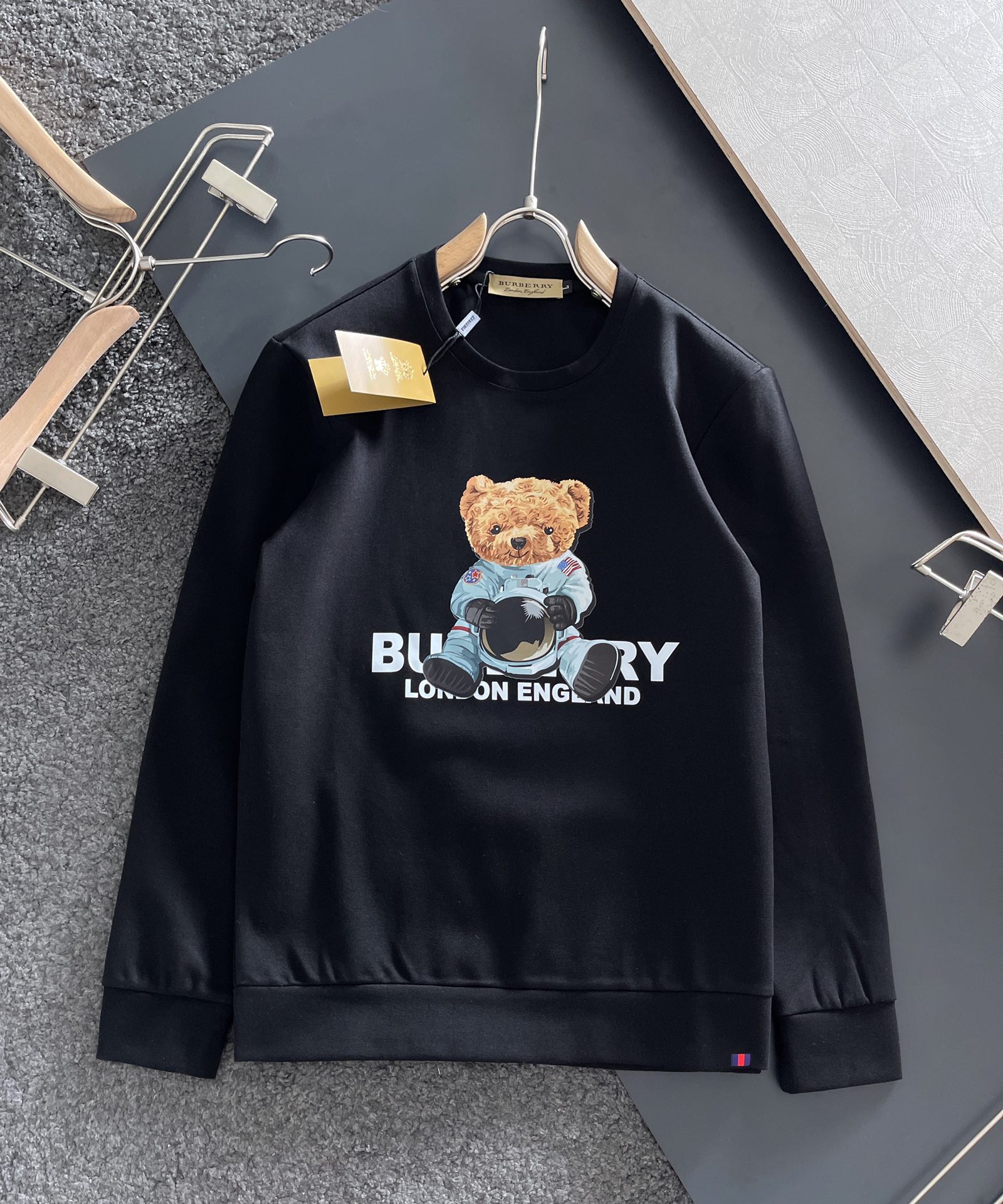 Astronaut bear printed couple's long-sleeved sweatshirt