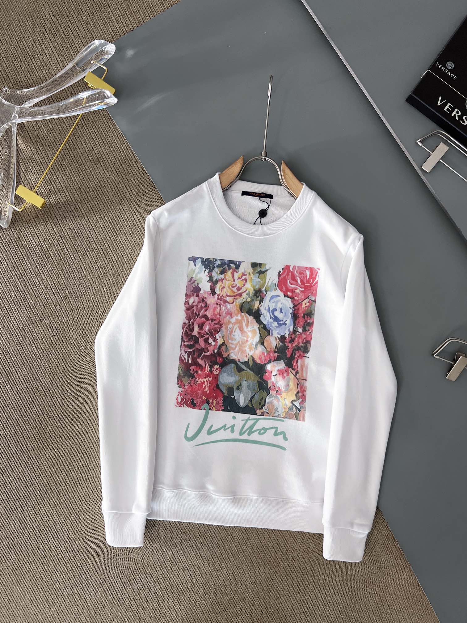 Autumn and winter long-sleeved hoodies with colorful floral prints for couples