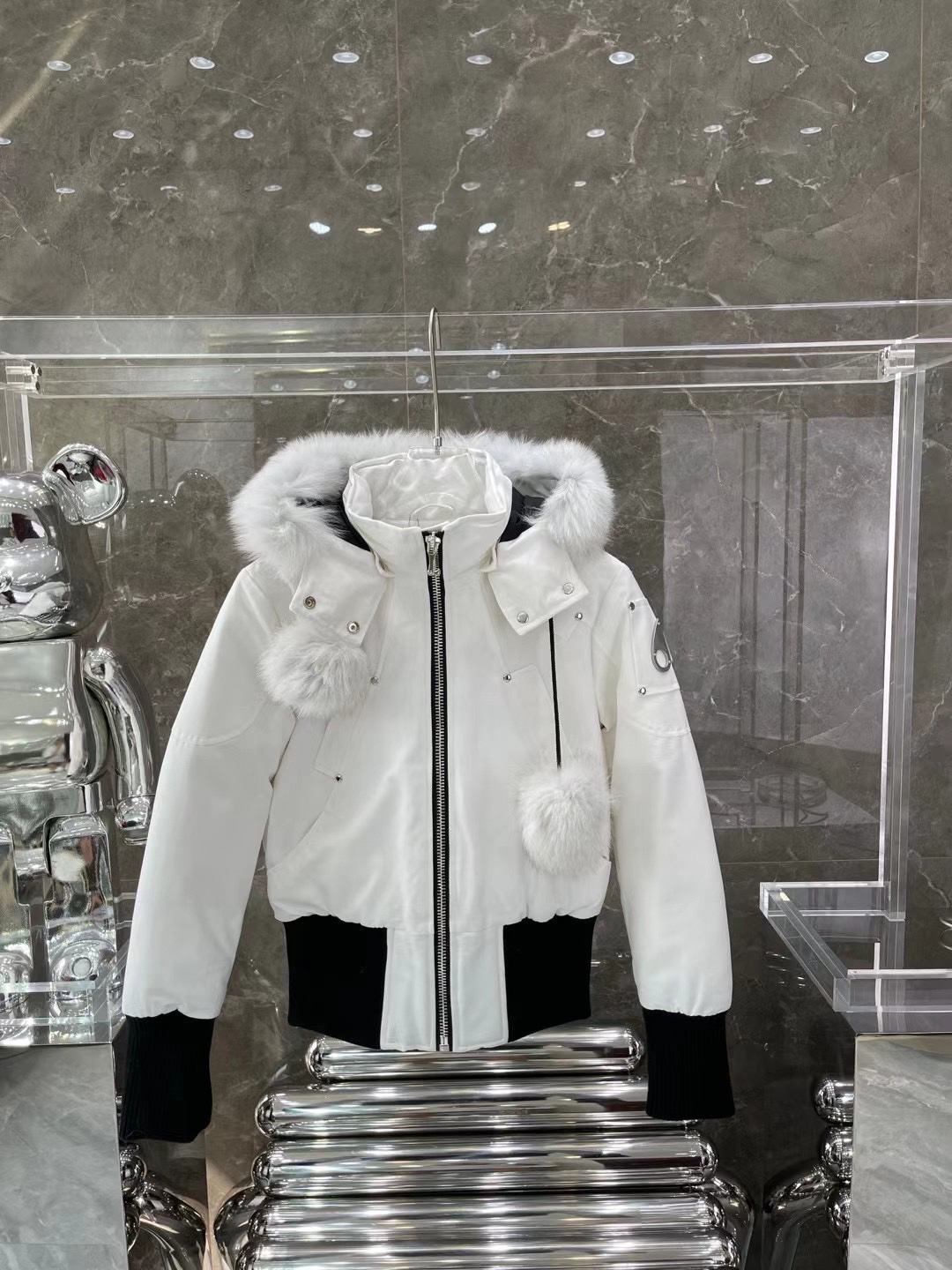 MK women's short down jacket white and Silver scissors