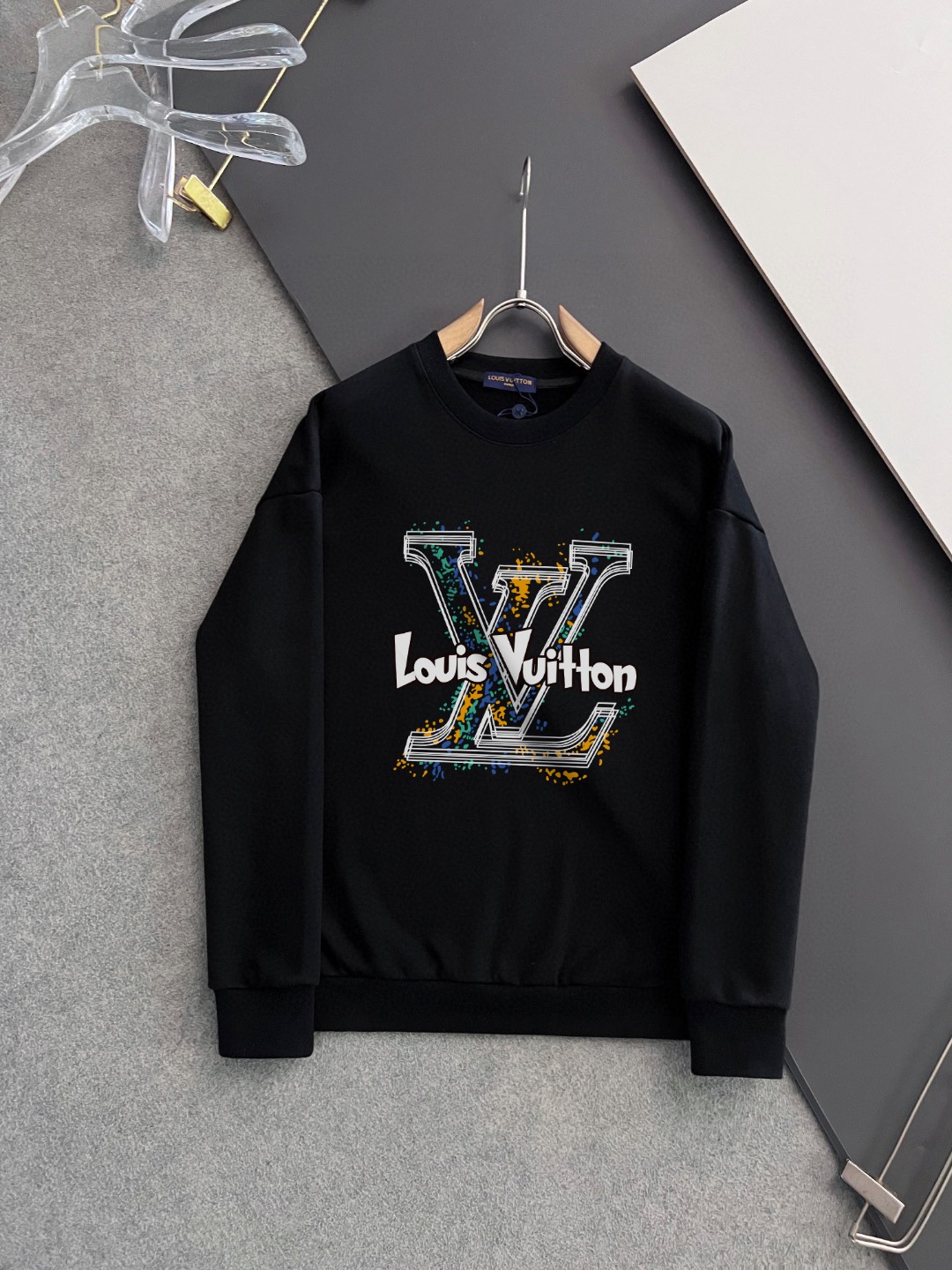 High-end printed round-neck sweatshirt