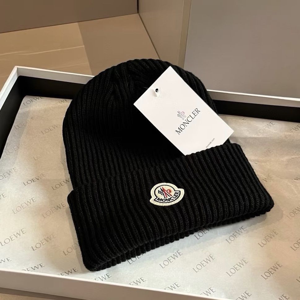 Moncle@r beanie