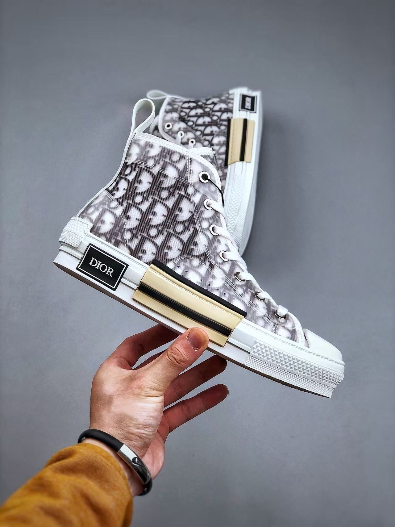 Classic B23 oblique high top sneakers