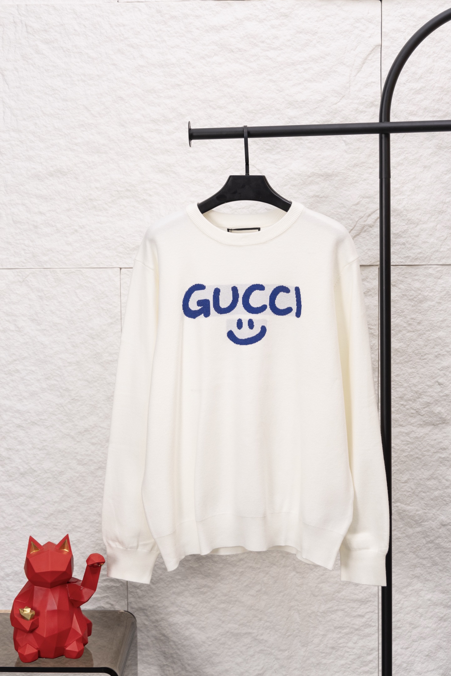 Gucci smiley face letter knitted sweater