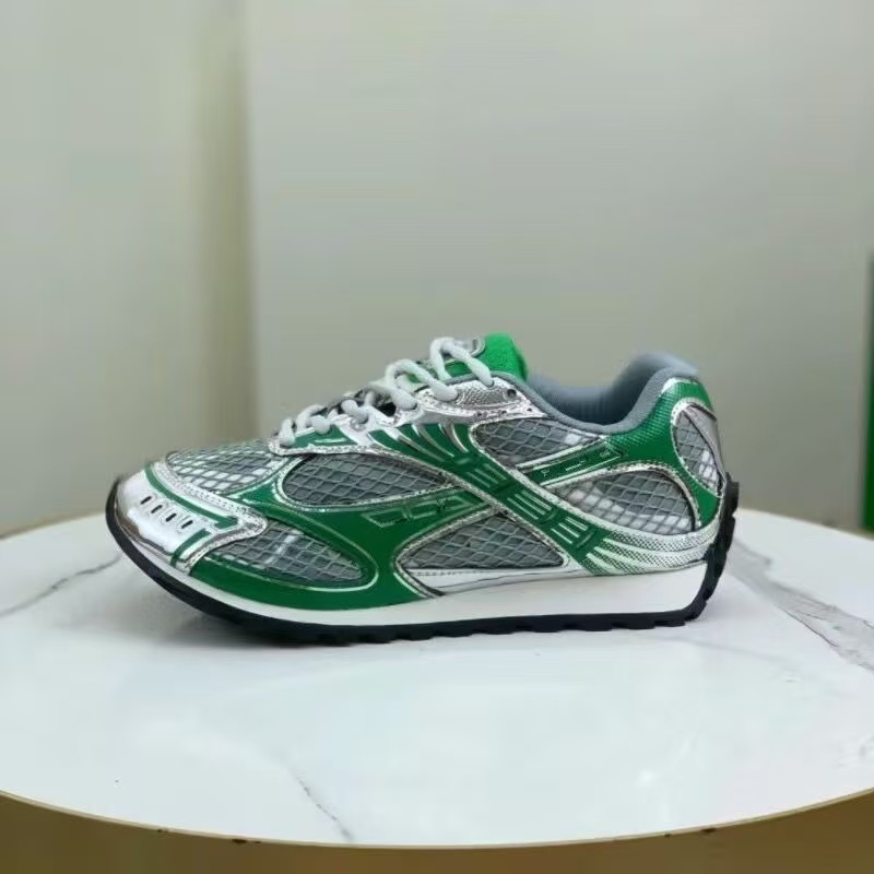 New arrival green color BV sneaker