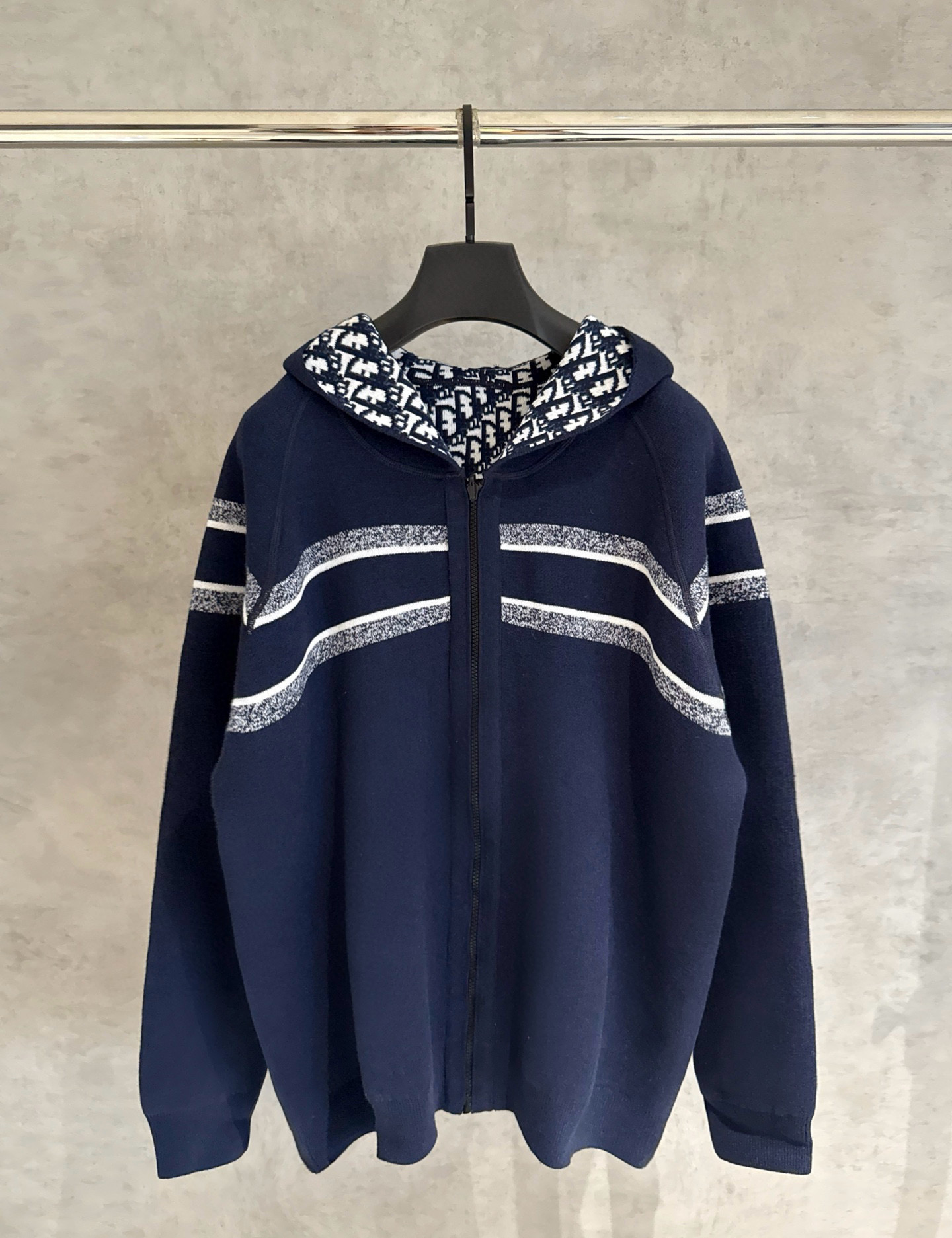 Double-sided jacquard cashmere knitted hooded sweater