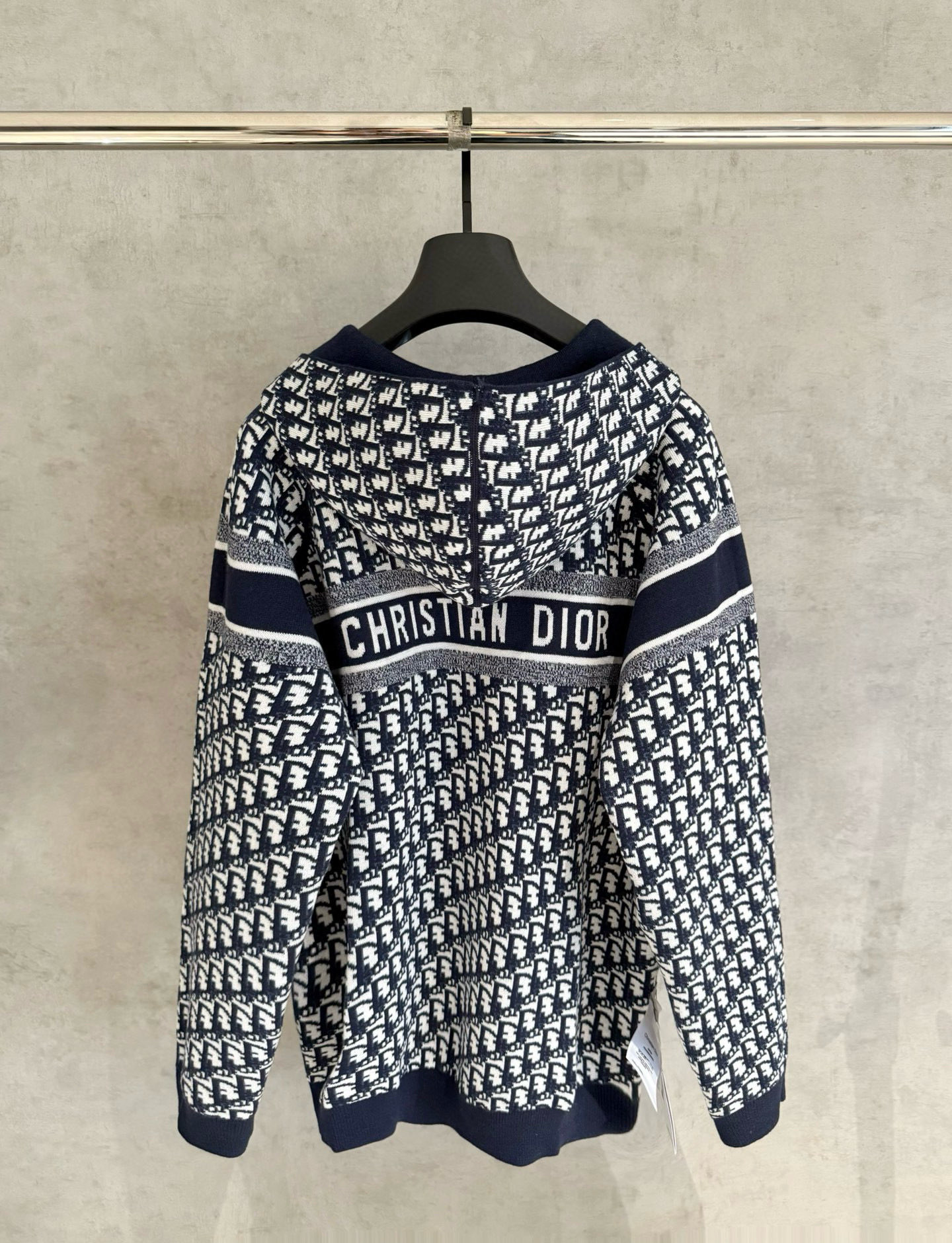 Double-sided jacquard cashmere knitted hooded sweater