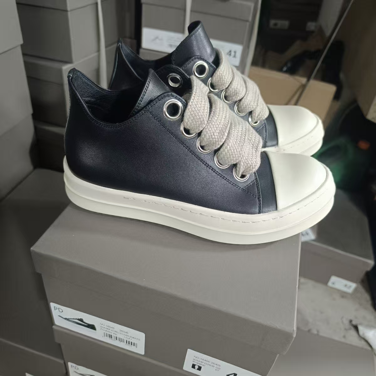 1:1 leather high sneaker