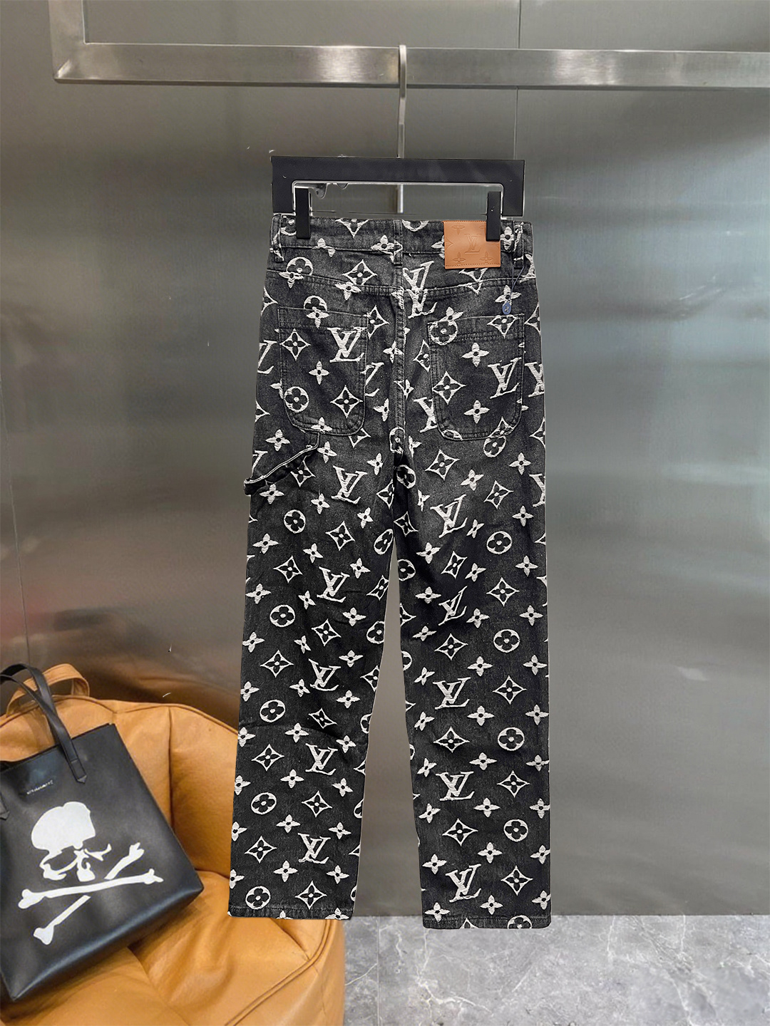 Classic full-printed logo jeans