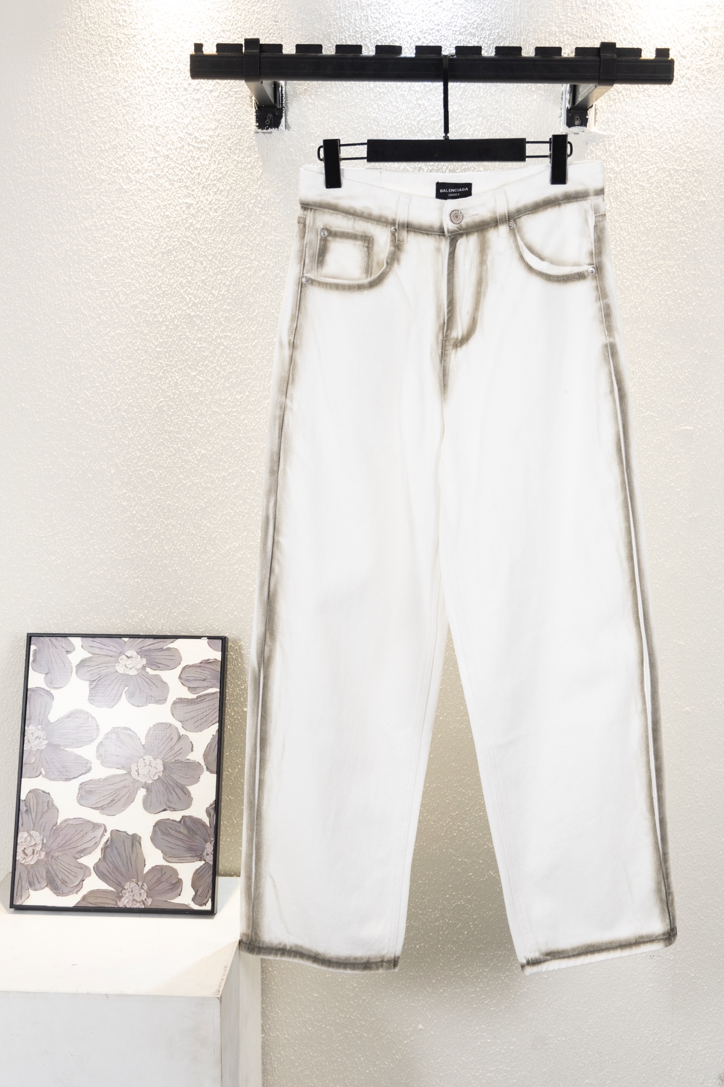 White washed distressed stripe printed jeans