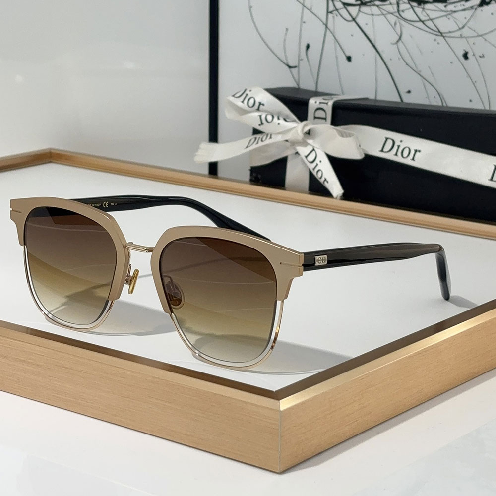 Dior Plate Frame Elegant And Beautiful sunglasses Top quality