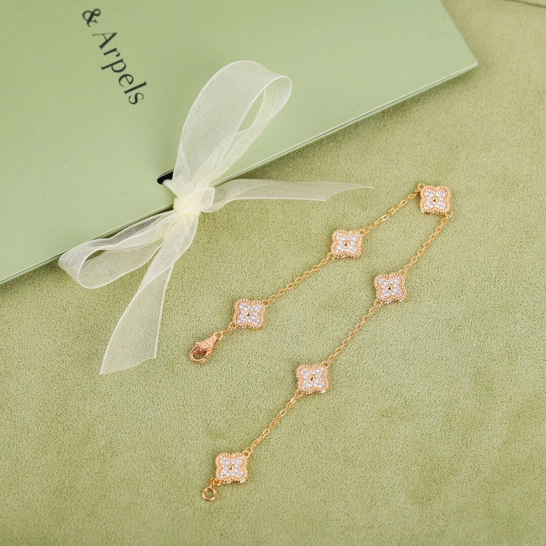 Van Cleef&Arpels VCA alhambra Bracelet mini diamond Jewelry