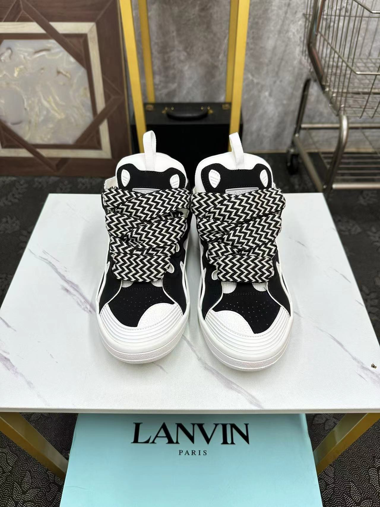 Lanvin LEATHER CURB SNEAKERS