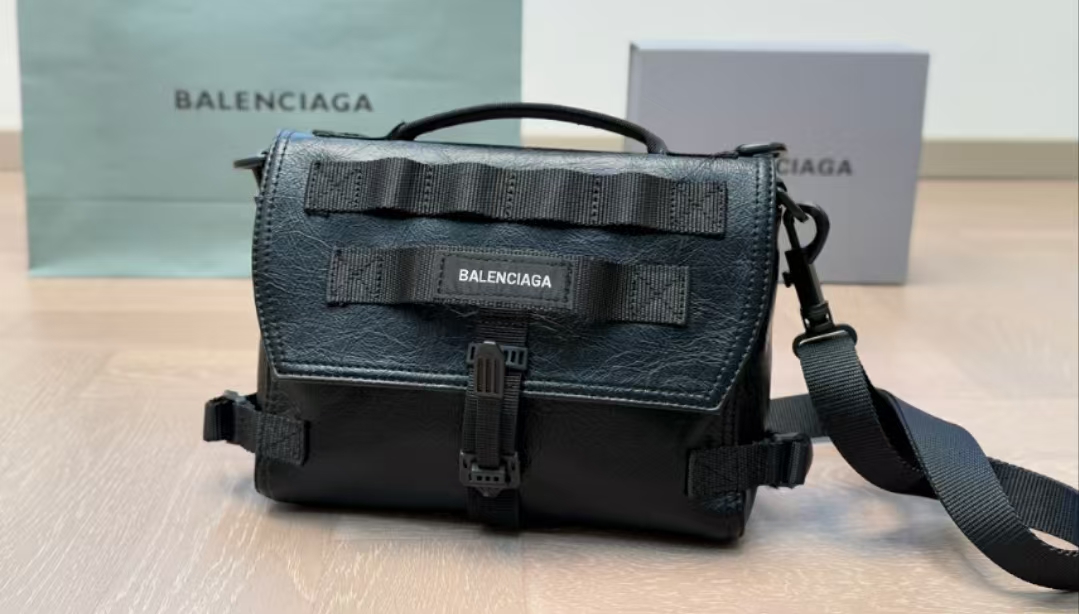 Balenciaga Folding Box Black Elegant Trendy Handbag