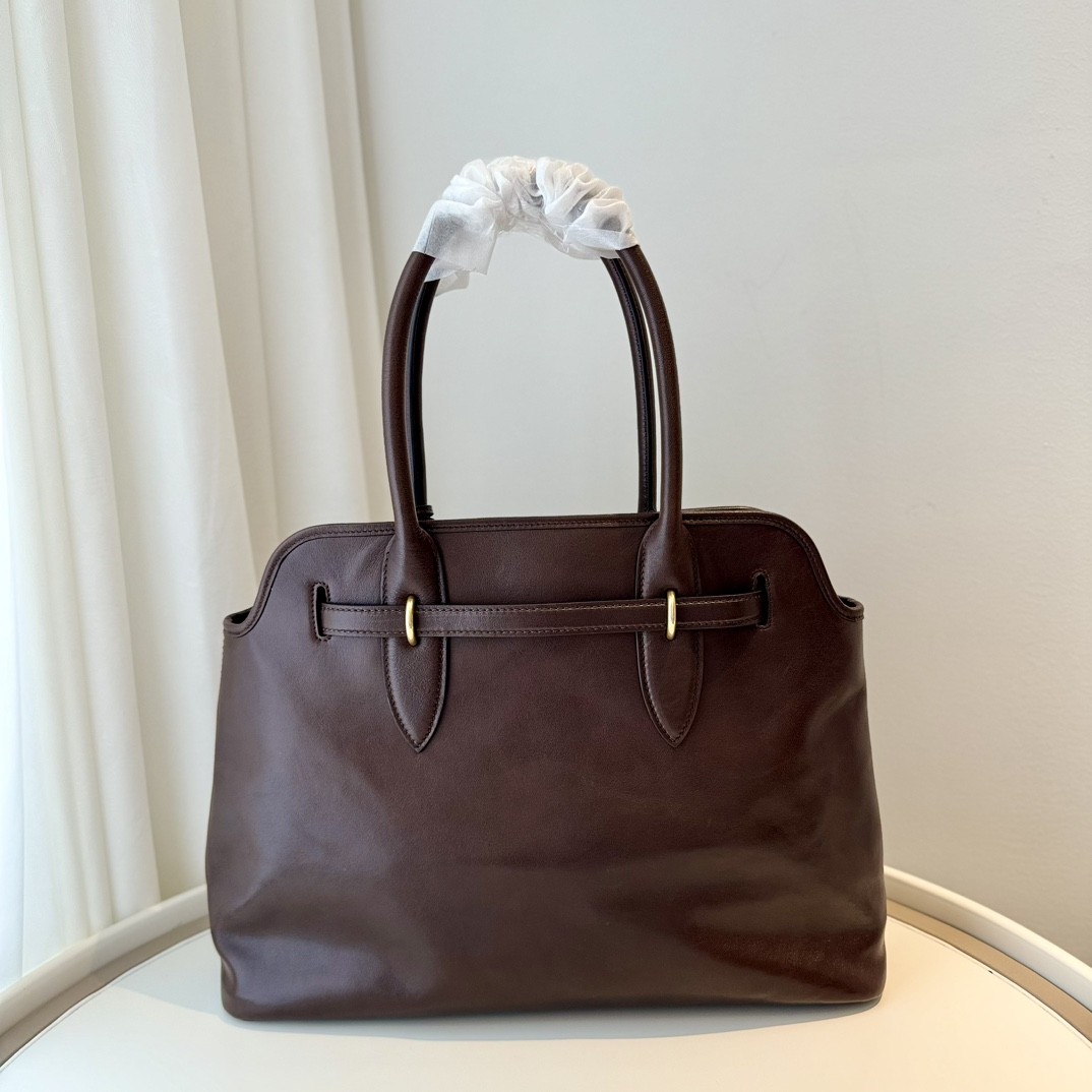 Miumiu adventure Nappa Sheepskin Leather tote bag