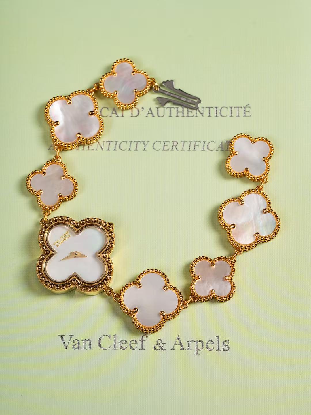 Van Cleef&Arpels Lucky Four-Leaf Clover Chain Watches