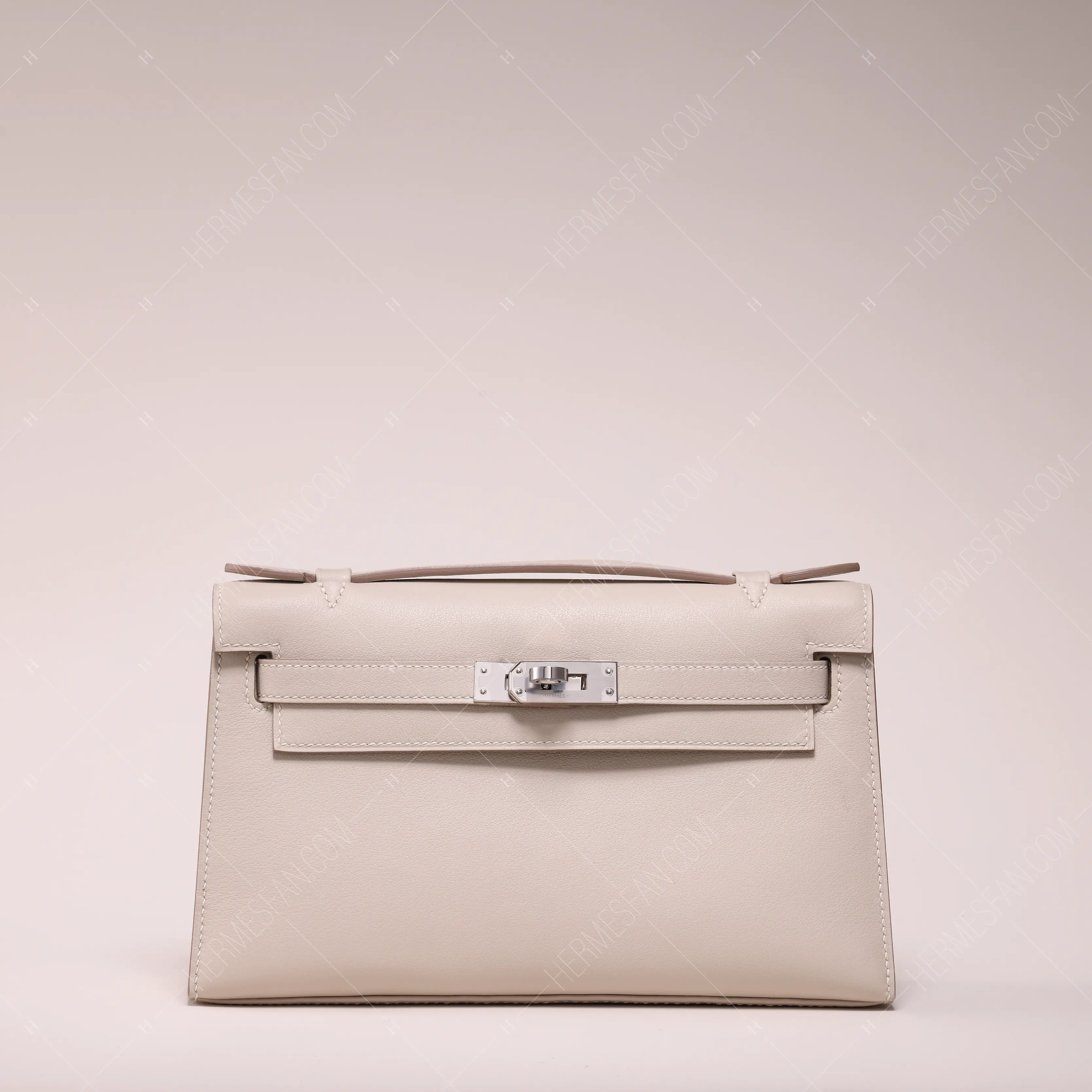 Kelly Pochette