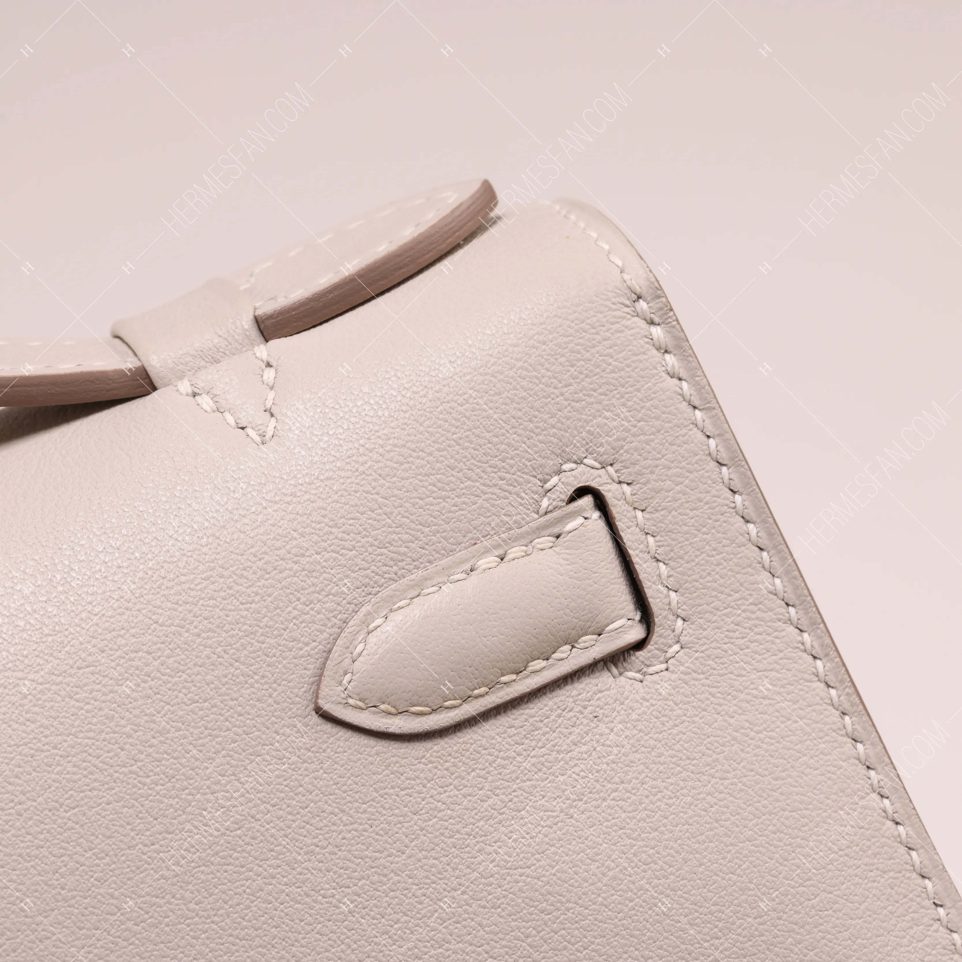 Kelly Pochette