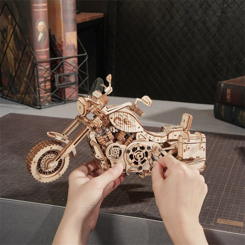 Robotime LK504 ROKR Cruiser Motorcycle 3D Wooden Puzzle - JOYTOY WORLD