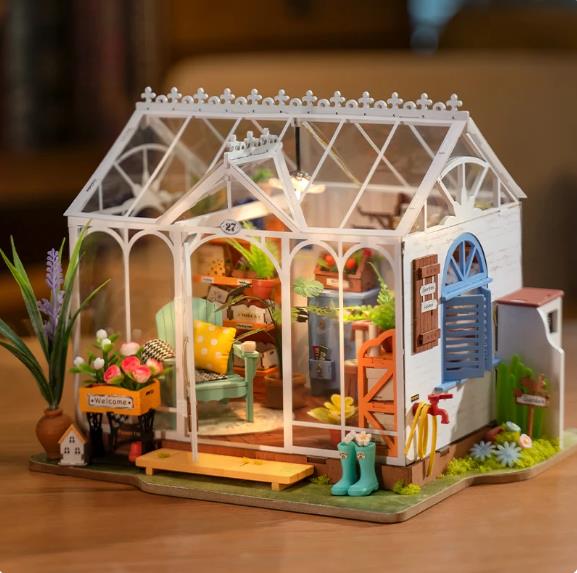 Robotime DG163 Dreamy Garden House - JOYTOY WORLD
