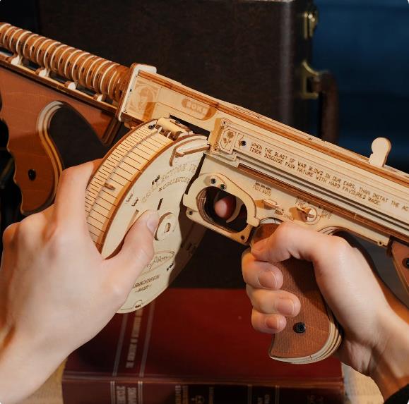 Robotime LQB01 Submachine Toygun - JOYTOY WORLD