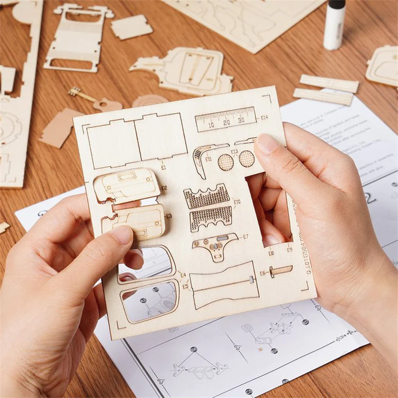 Robotime TG504 Rolife Vintage Car 3D Wooden Puzzle - JOYTOY WORLD