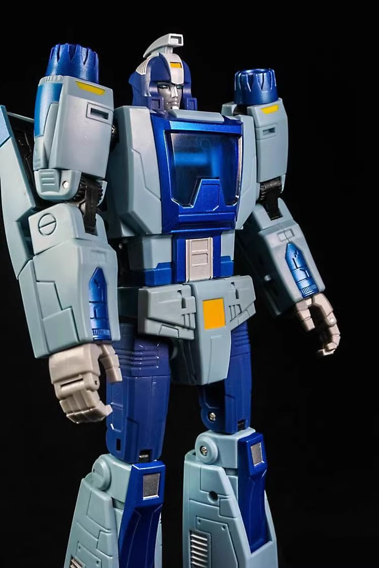 UNIQUE TOYS Y-02 G1 Blurr - JOYTOY WORLD