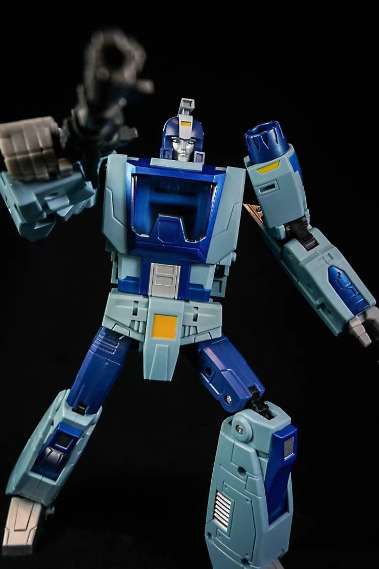 UNIQUE TOYS Y-02 G1 Blurr - JOYTOY WORLD