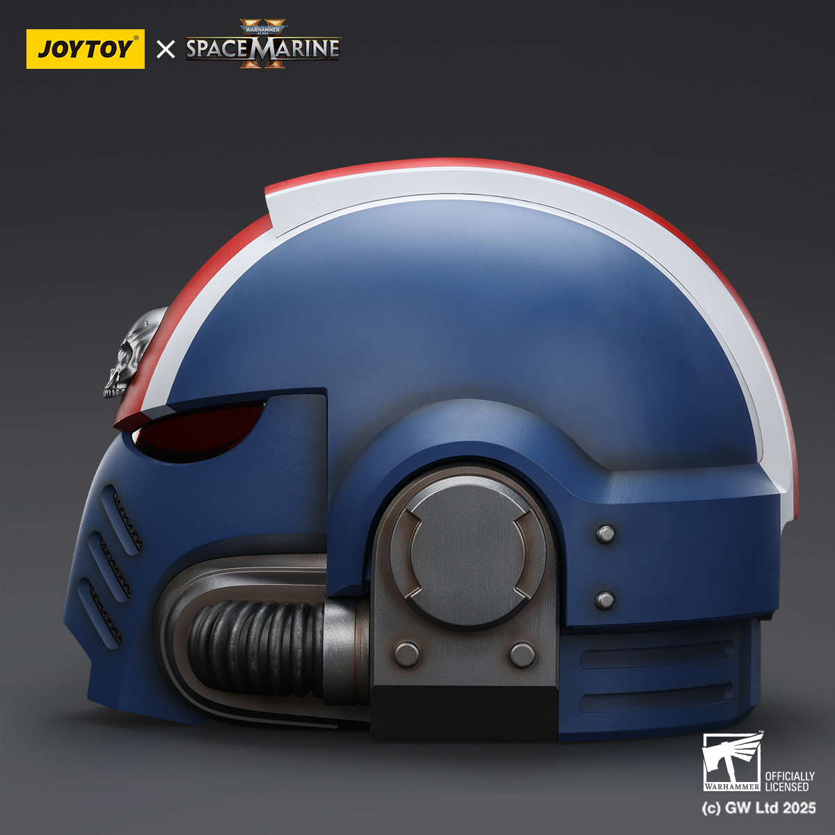 JOYTOY Warhammer 40k  Ultramarines Lieutenant Titus' MKX Helmet & Display Stand - JOYTOY WORLD