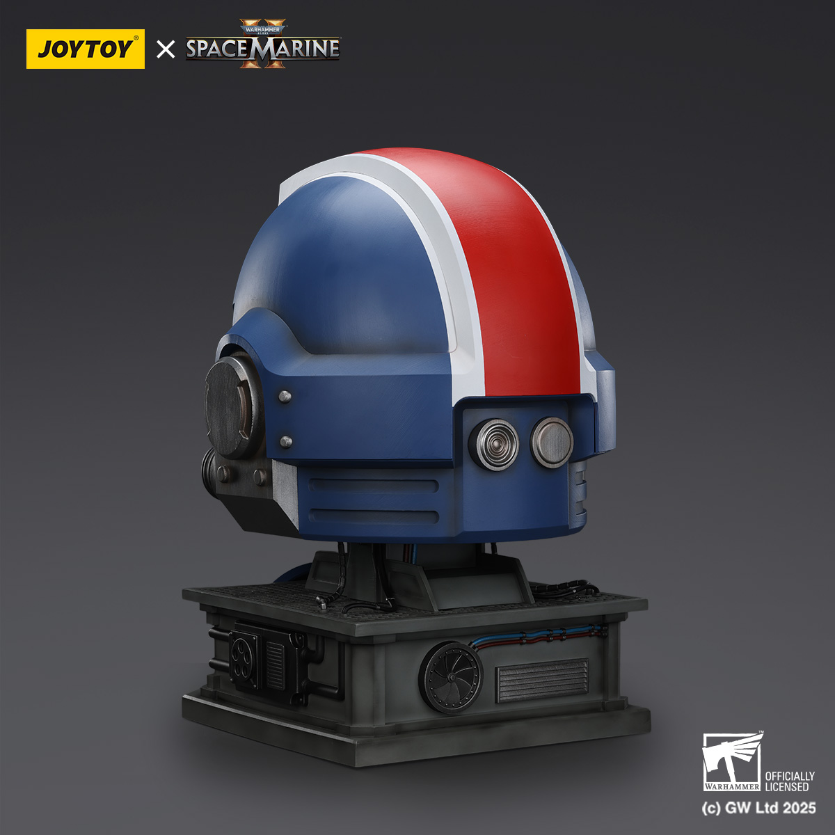 JOYTOY Warhammer 40k  Ultramarines Lieutenant Titus' MKX Helmet & Display Stand - JOYTOY WORLD