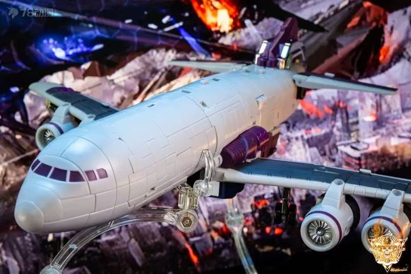 UNIQUE TOYS Y-01 FUEL SUPPLY PROVIDER - JOYTOY WORLD