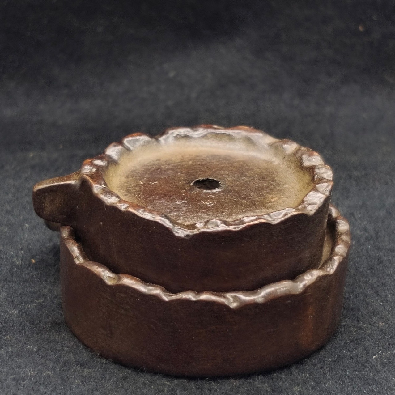 Purple copper craft, stone mill, reverse flow incense, and tea ceremony