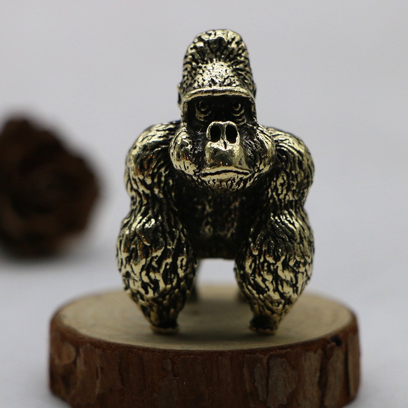 Alloy solid gorilla King Kong figurine Copper art tea pet creative monkey