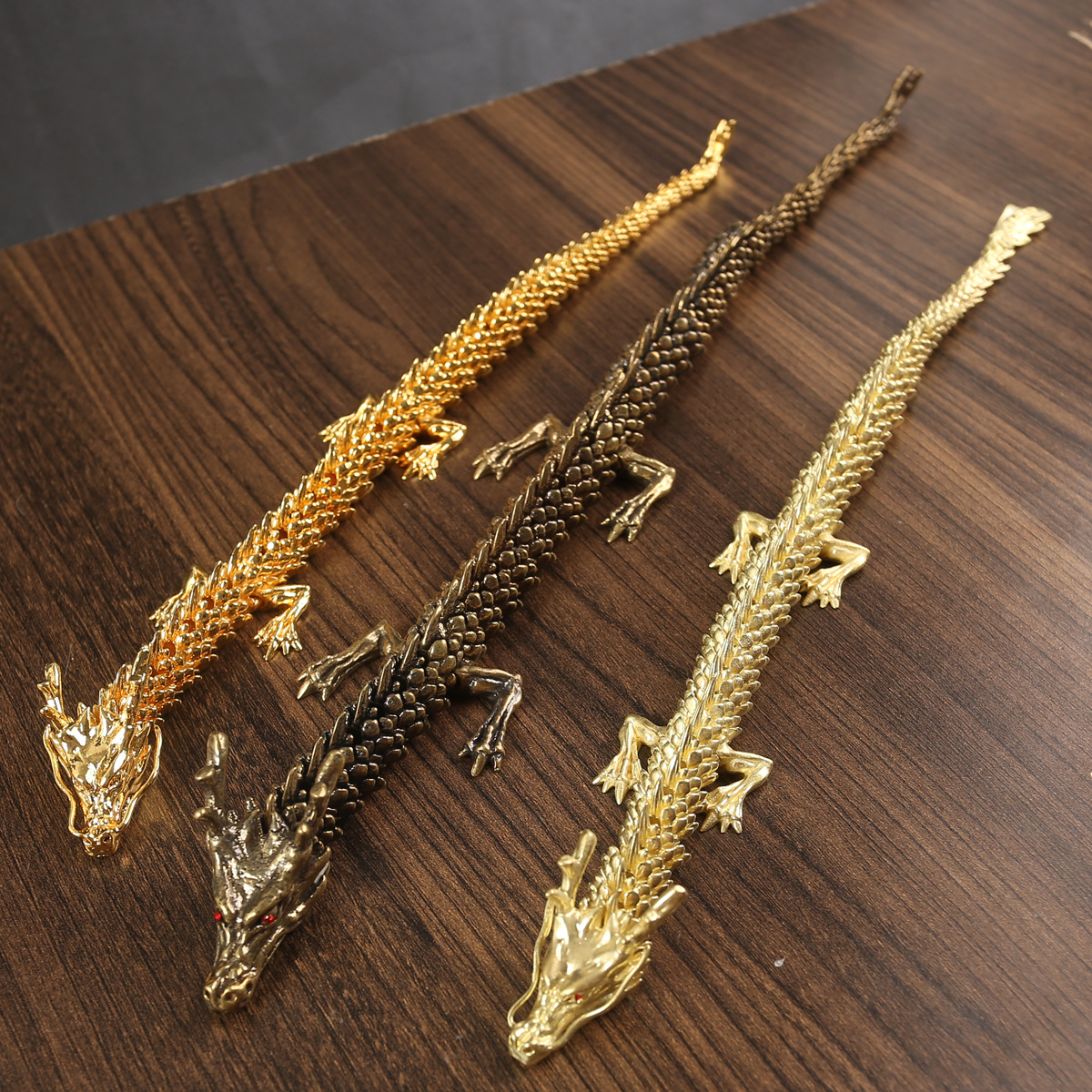 3D Living Dragon Ornament Antique and Antique Zodiac Dragon Crafts Collection