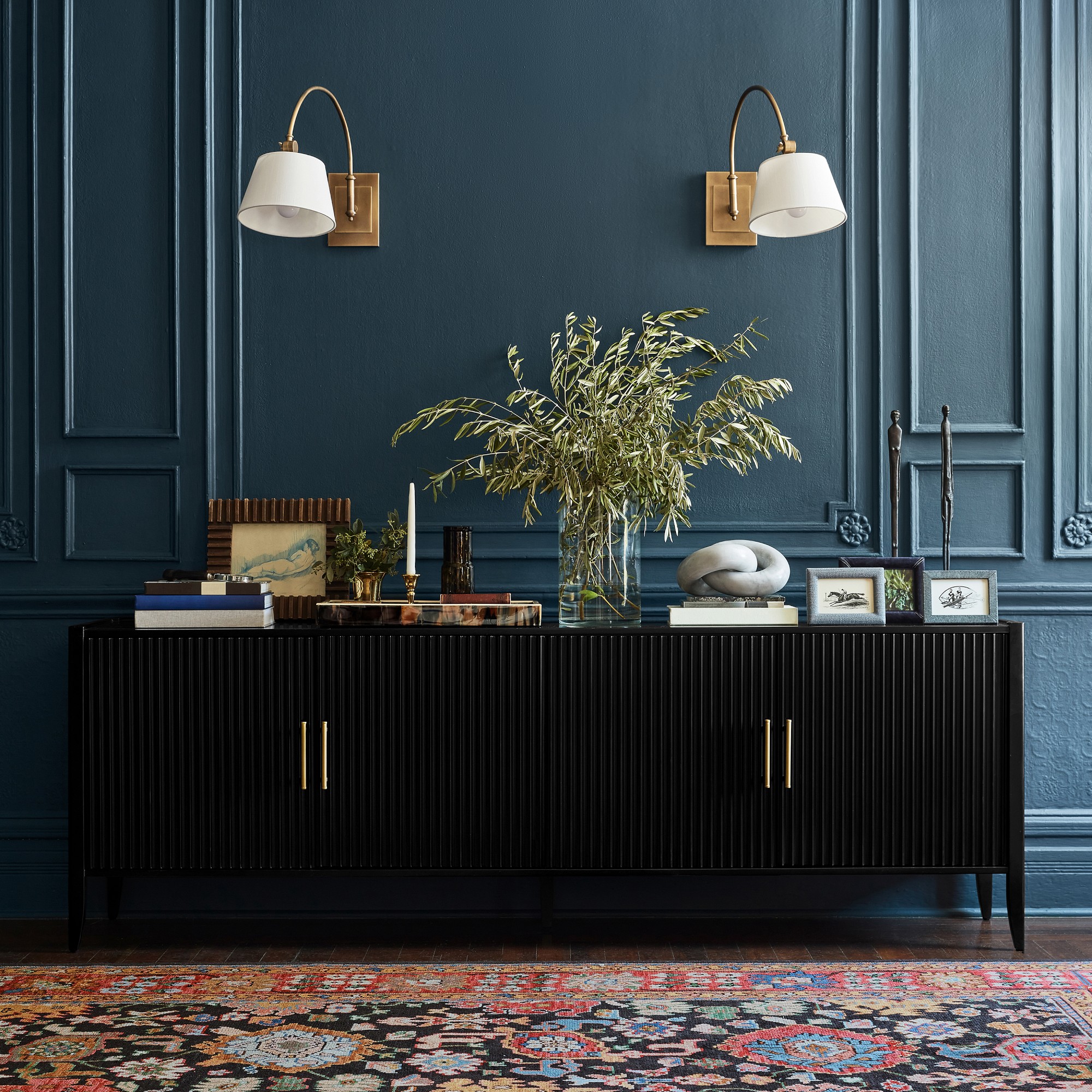 Lewis Media Console (51