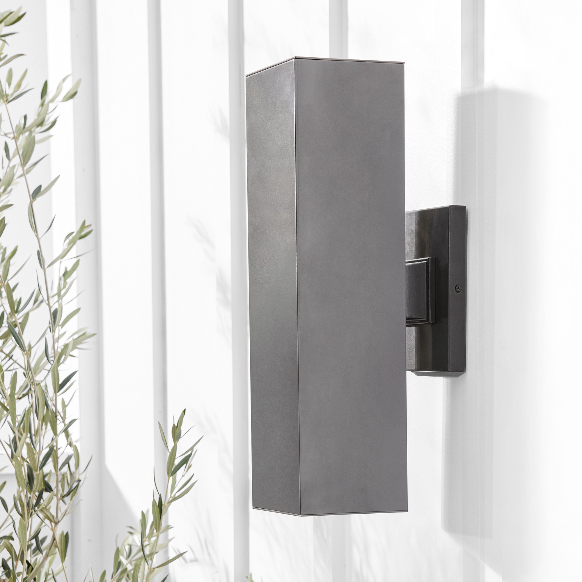 Pohl Sconce